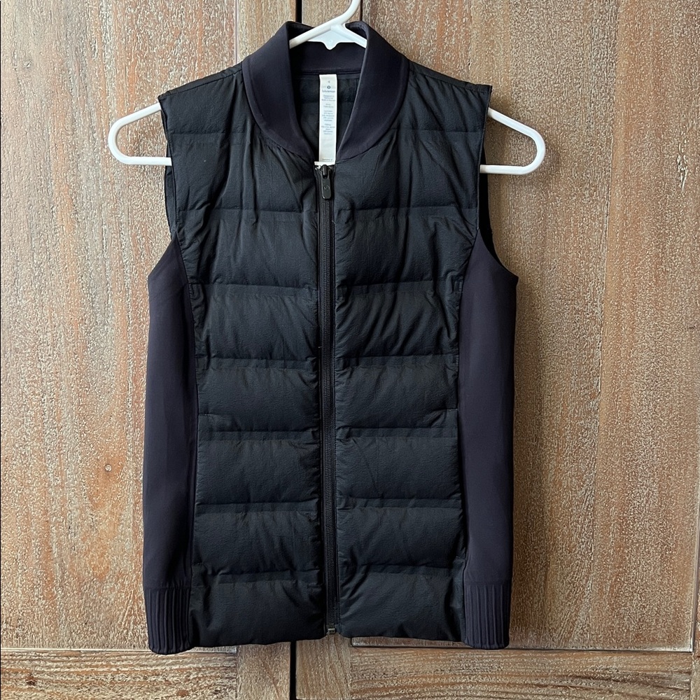Lululemon Athletica Black Lightweight Vest